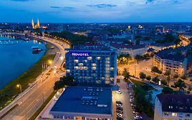 โรงแรมโนโวเทล ซีเก็ด